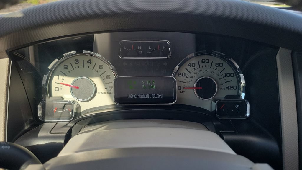 Used 2013 Ford Expedition XLT RWD image 19