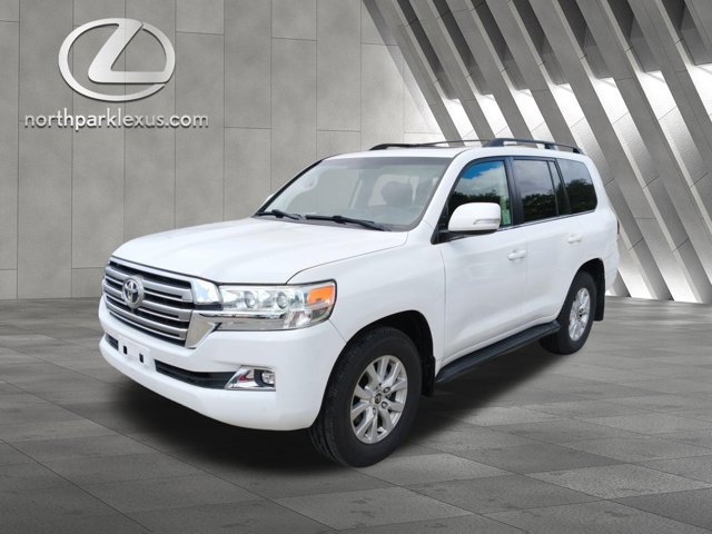 Used 2016 Toyota Land Cruiser AWD/4WD image 3