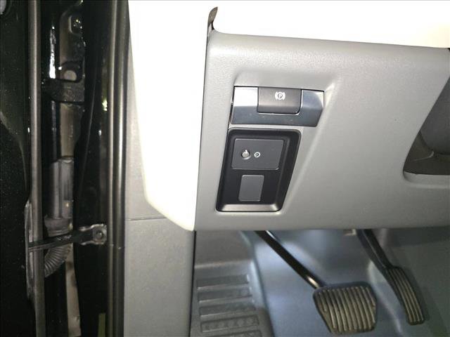 Used 2024 Land Rover Defender 110 X-Dynamic SE image 27