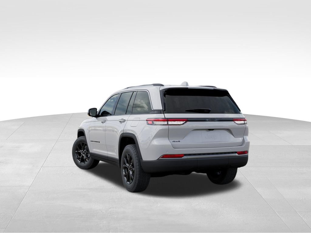 New 2026 Jeep Grand Cherokee Altitude AWD/4WD image 3