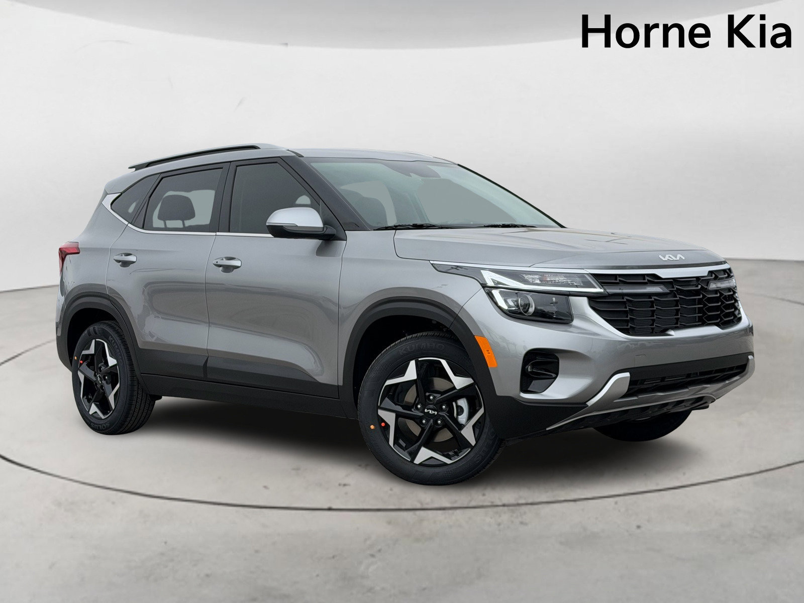 New 2026 Kia Seltos EX image 2