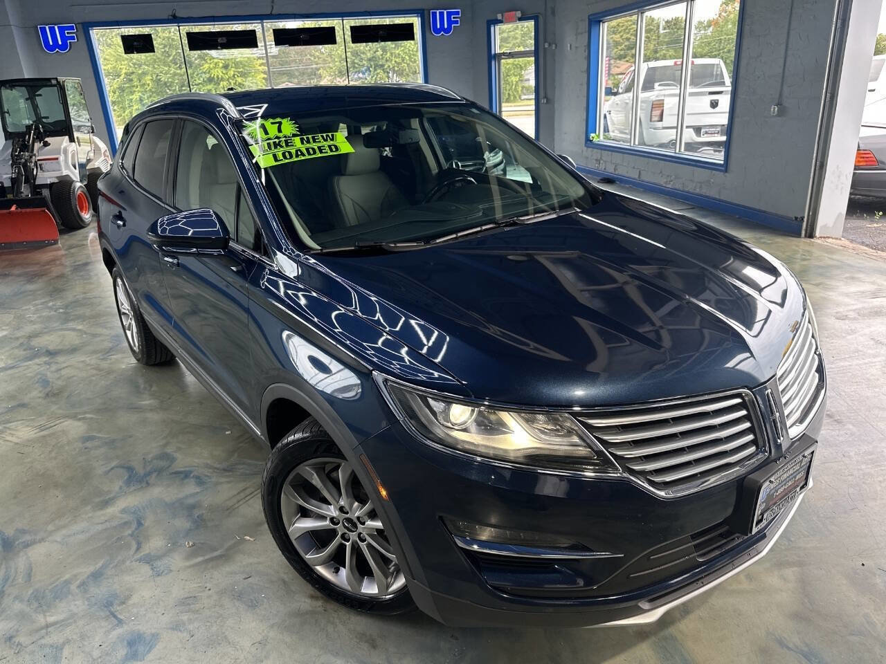 Used 2017 Lincoln MKC Select w/ Select Plus Package image 4