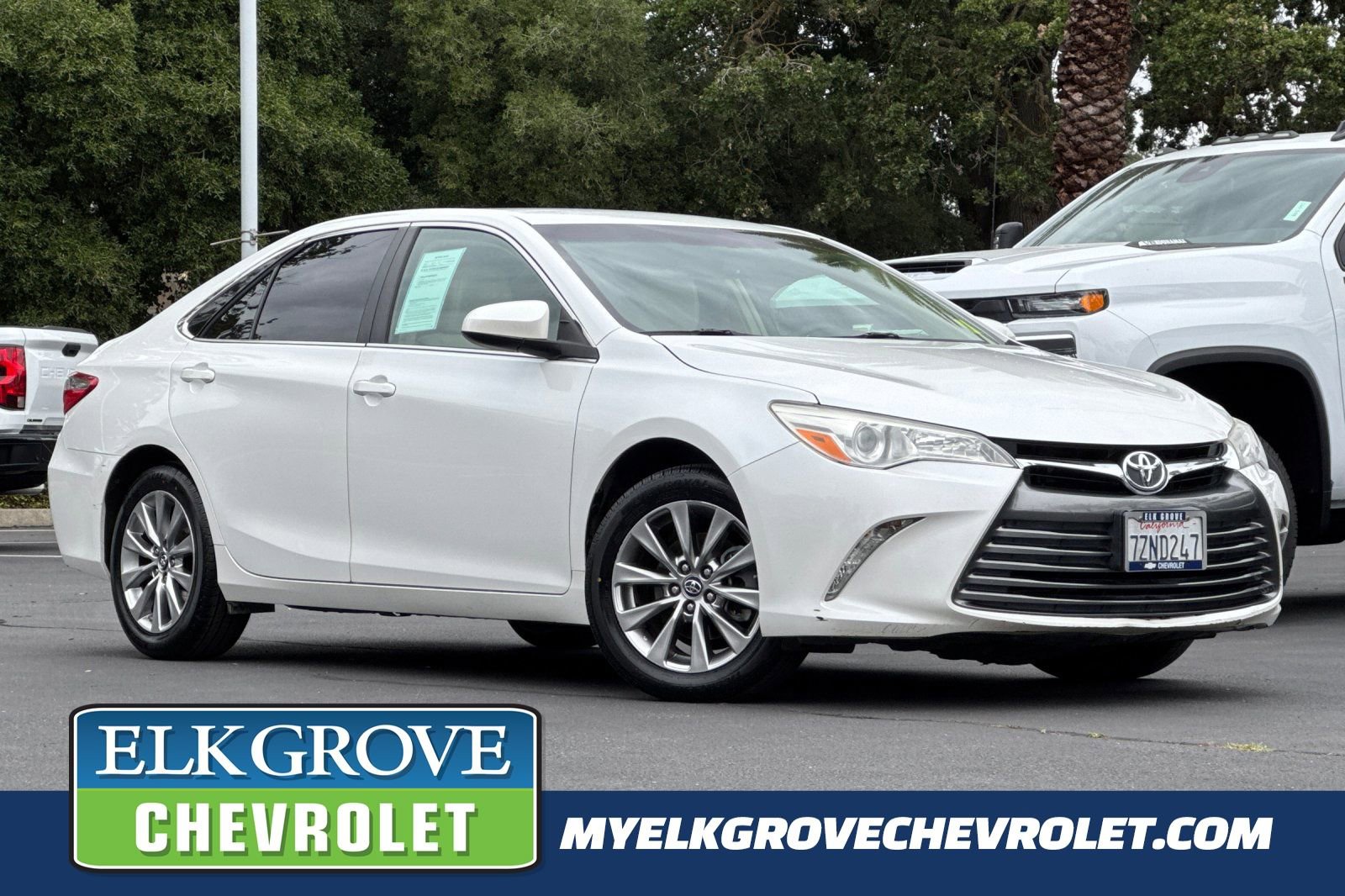 Used 2017 Toyota Camry XLE w/ Convenience Package FWD image 1