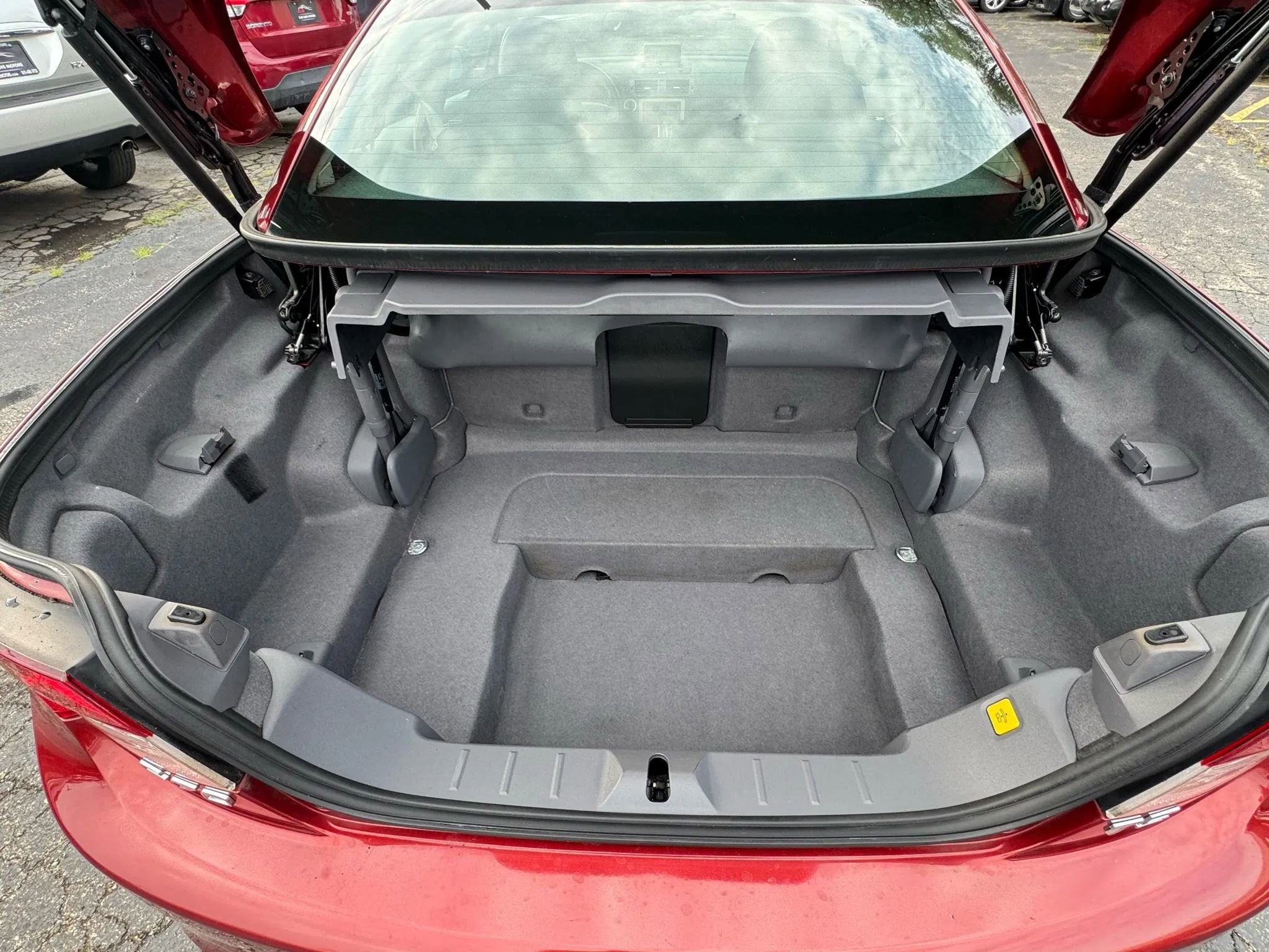 Used 2011 Volvo C70 T5 w/ Multimedia Pkg image 12