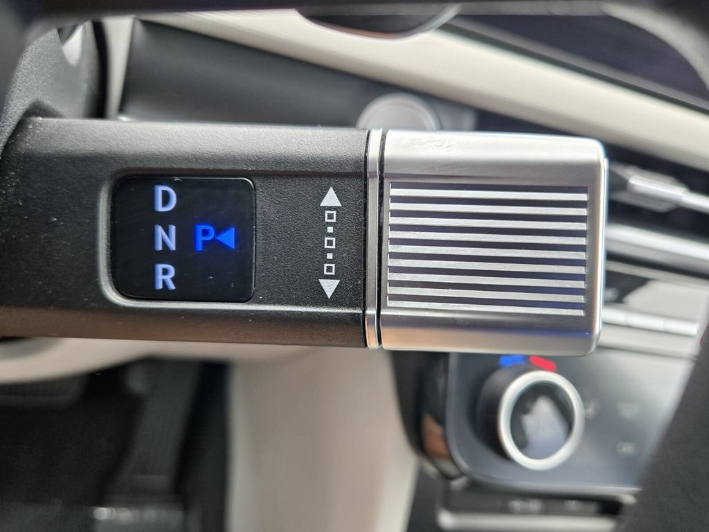 Certified 2025 Hyundai Tucson Blue AWD/4WD image 17