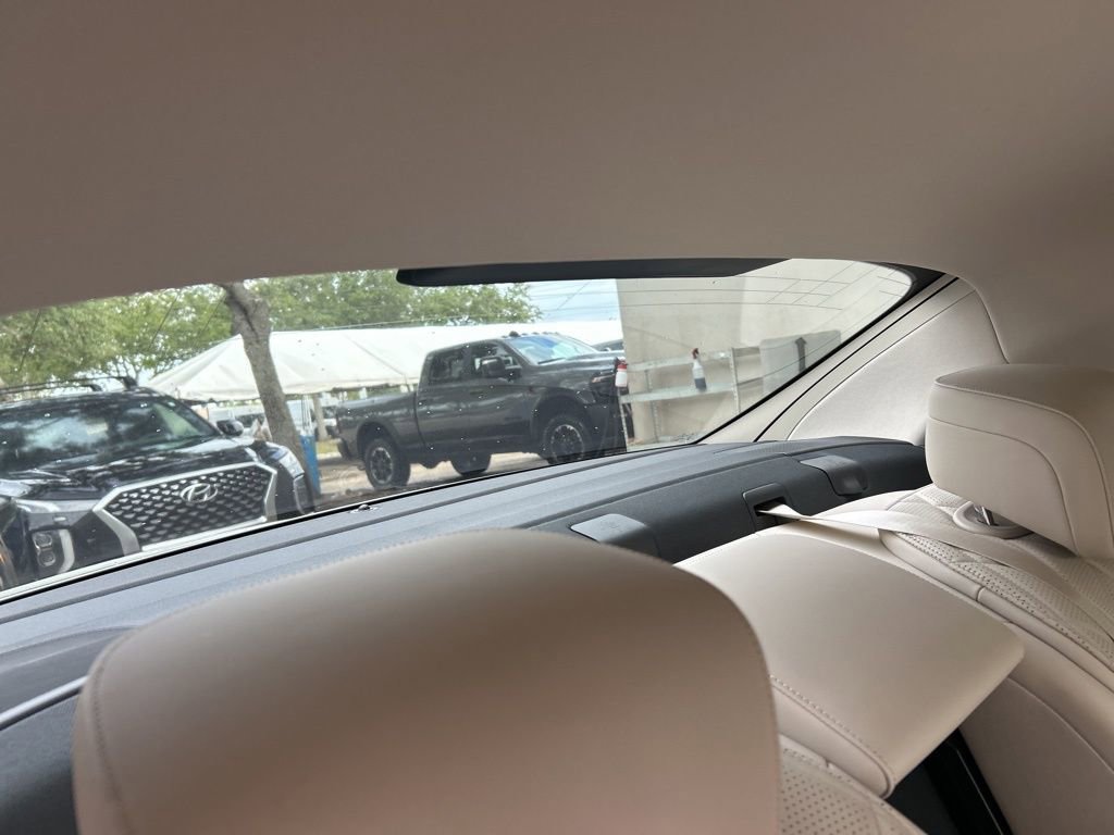 Used 2024 Mercedes-Benz S 580e 4MATIC Sedan w/ AMG Line image 41