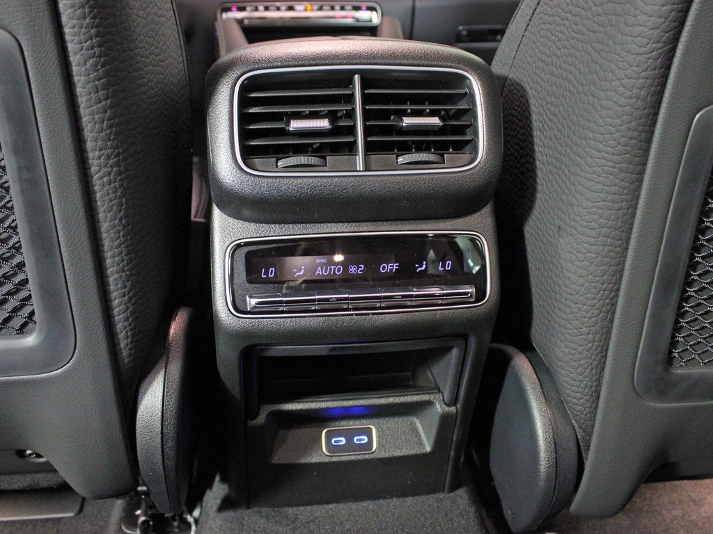 New 2026 Mercedes-Benz GLS 450 4MATIC image 31