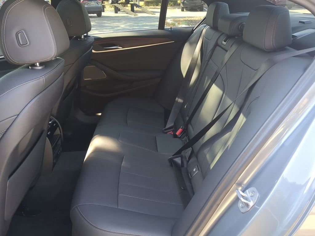 Used 2023 BMW 530i w/ Premium Package image 13