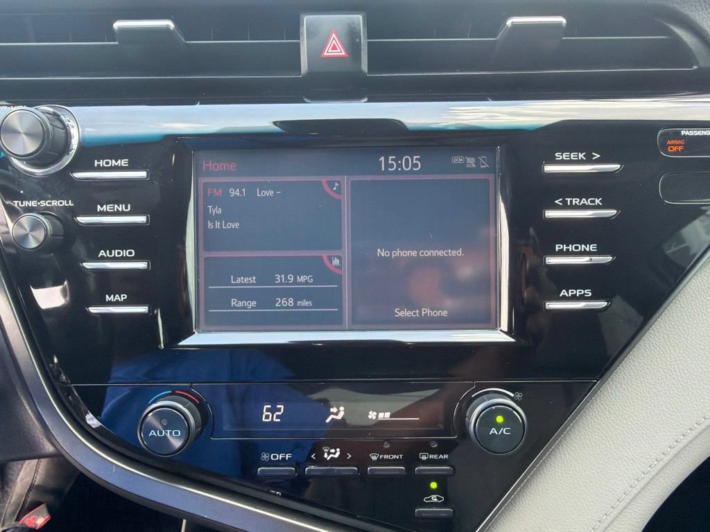 Used 2019 Toyota Camry SE w/ Carpet Mat Package FWD image 26
