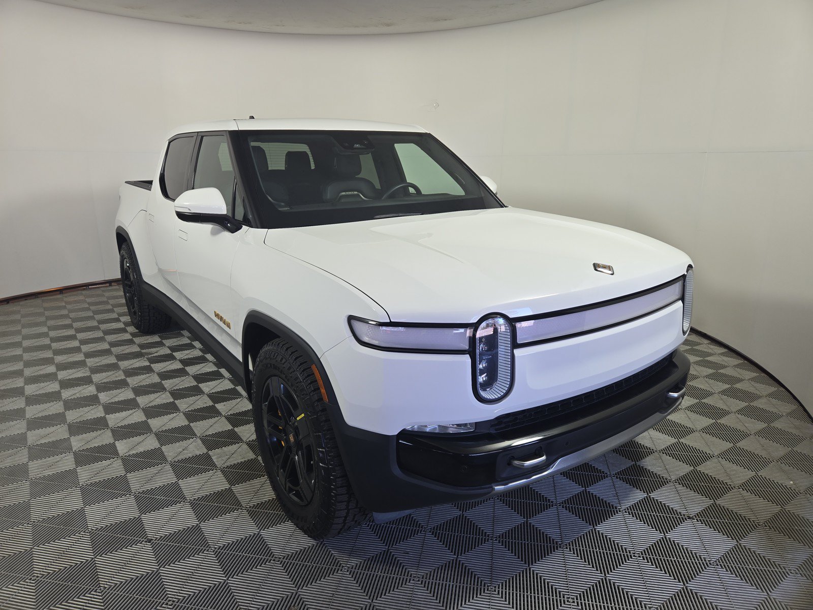 Used 2023 Rivian R1T Adventure AWD/4WD image 7