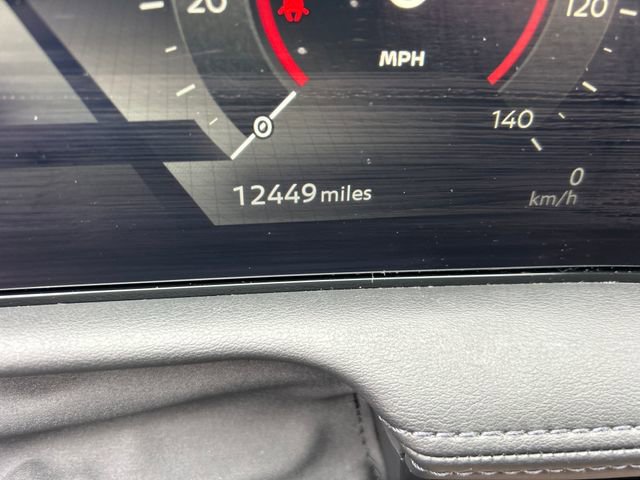 Used 2023 Nissan Ariya AWD image 19