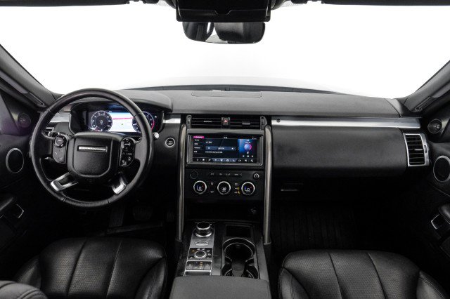 Used 2020 Land Rover Discovery Landmark AWD/4WD image 13