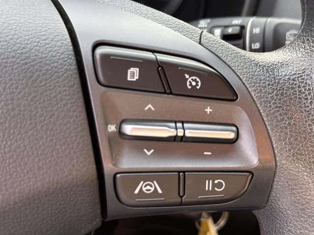 Used 2023 Hyundai Kona SE AWD/4WD image 26