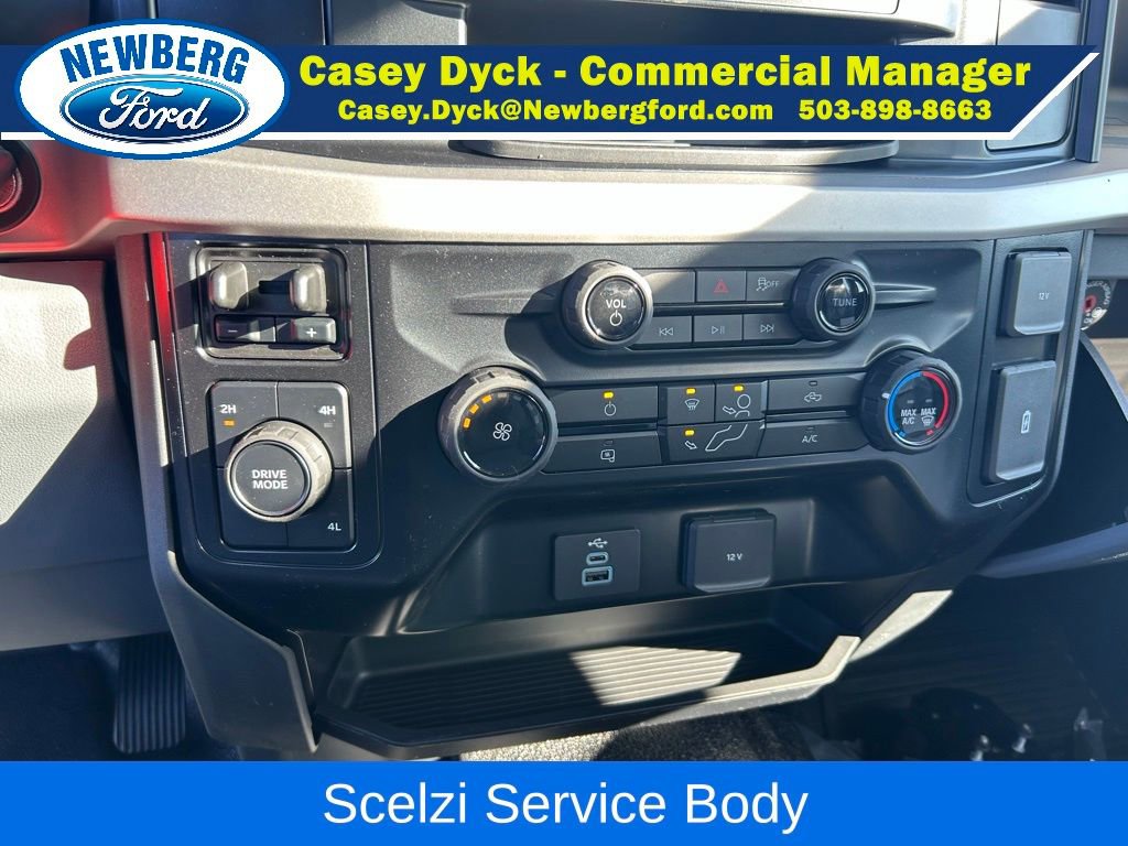 New 2026 Ford F250 XL w/ XL Chrome Package image 17