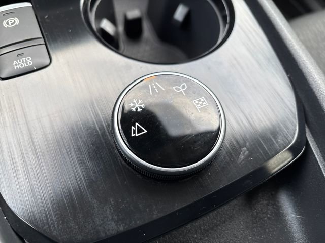 Certified 2025 Nissan Rogue SV image 20