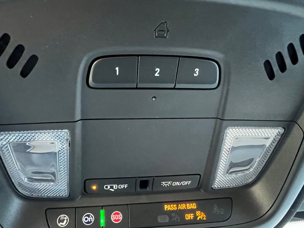 Used 2023 Chevrolet Traverse Premier AWD/4WD image 54