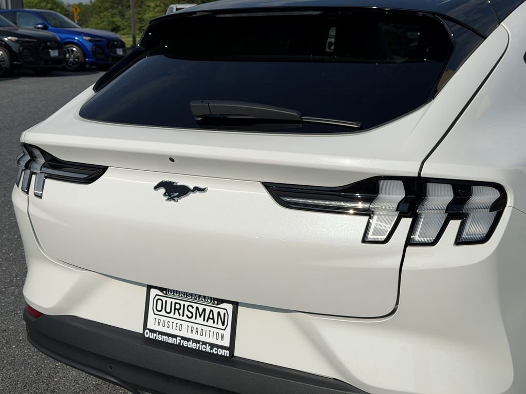 Used 2025 Ford Mustang Mach-E Premium AWD/4WD image 10