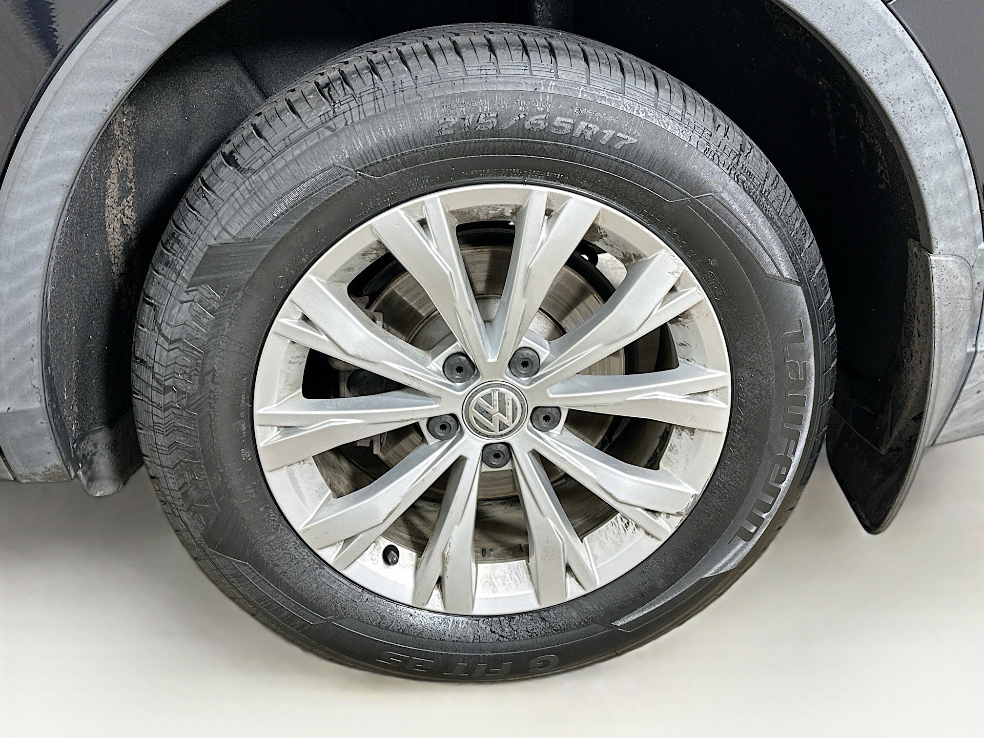 Used 2019 Volkswagen Tiguan S w/ Driver Assistance Package FWD image 11