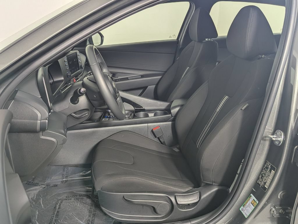 Certified 2026 Hyundai Elantra SEL Sport Premium FWD image 14