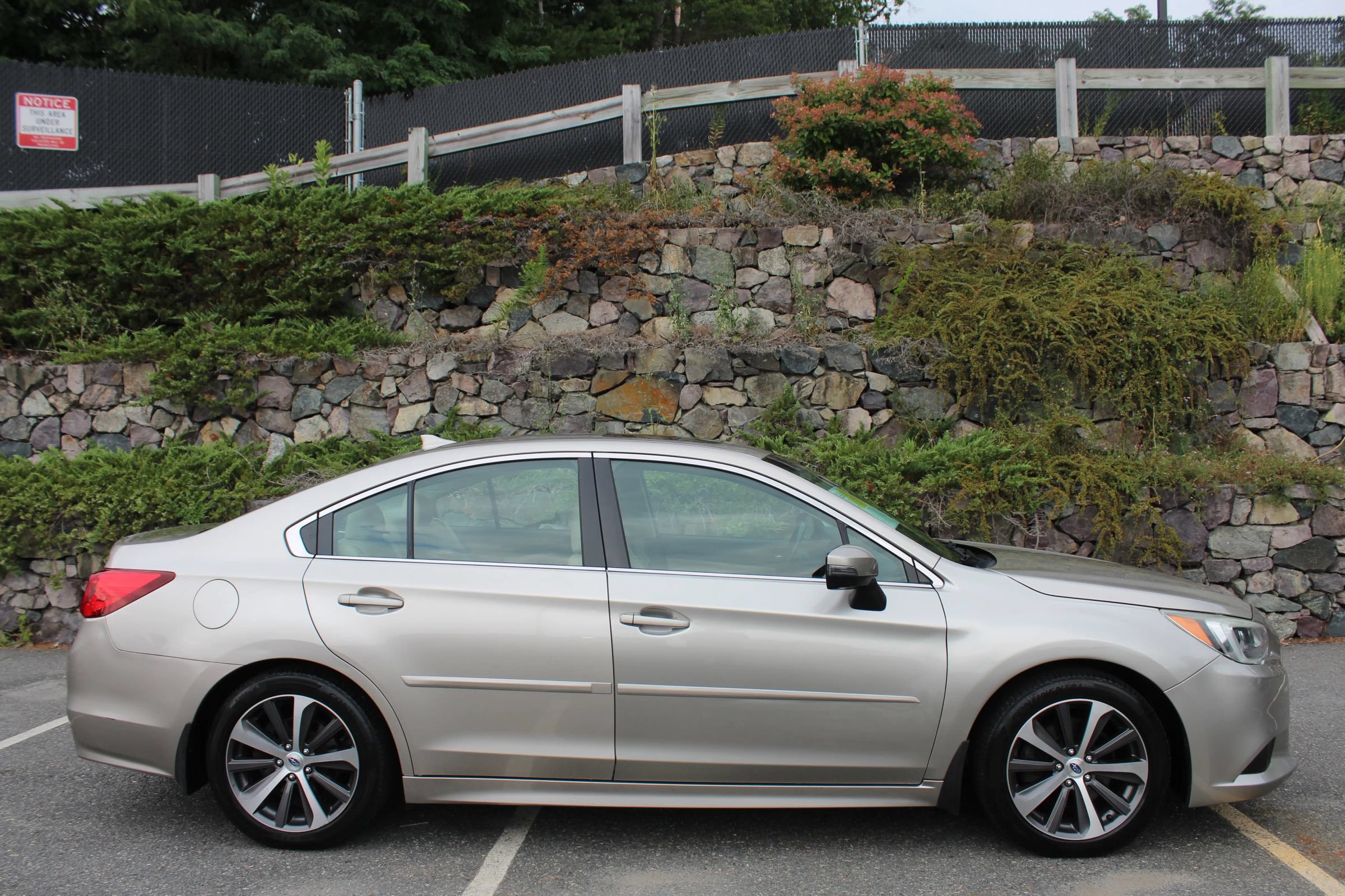 Used 2016 Subaru Legacy 3.6R Limited AWD/4WD image 5