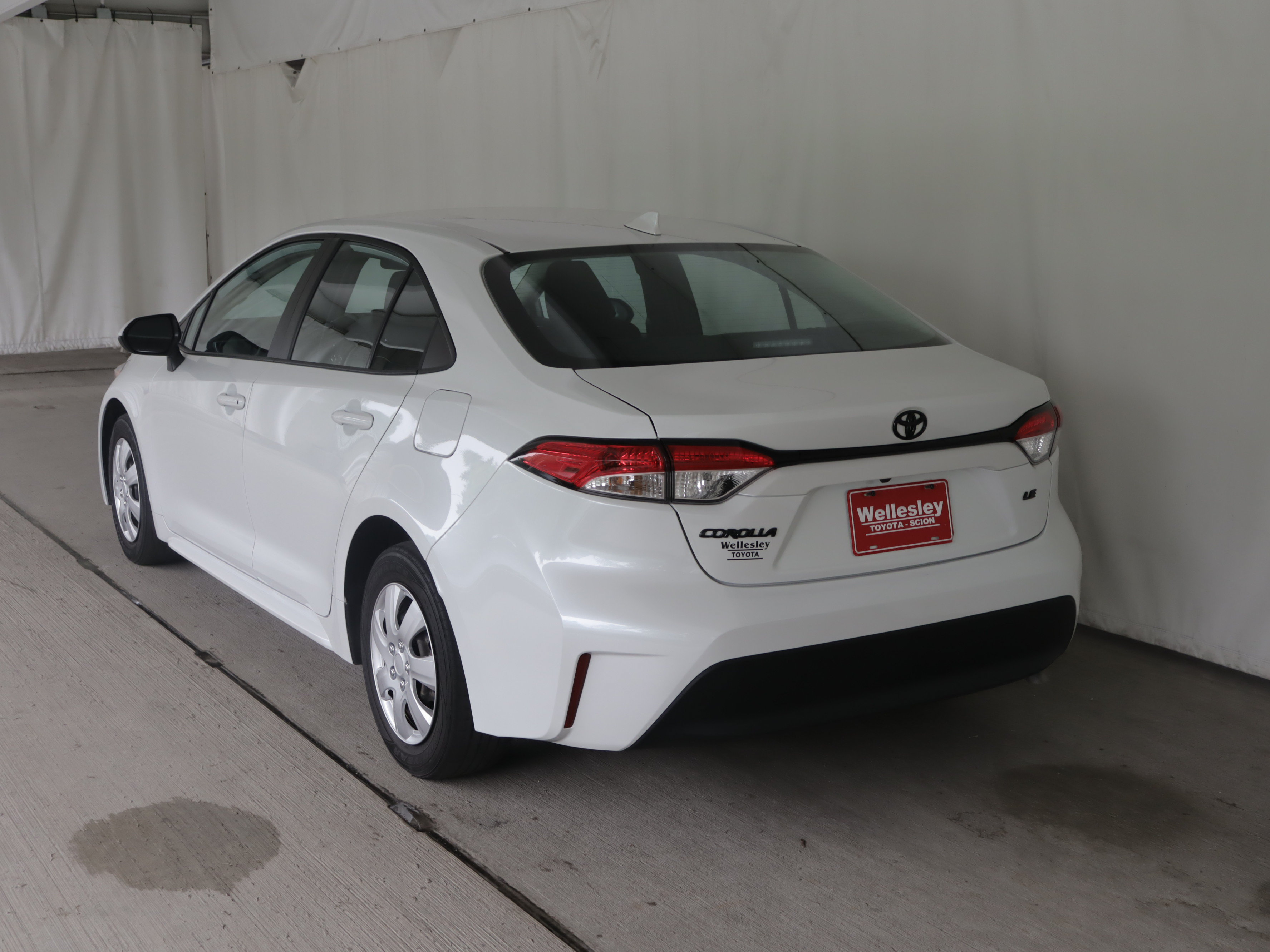 Used 2026 Toyota Corolla LE w/ LE Premium Package FWD image 23