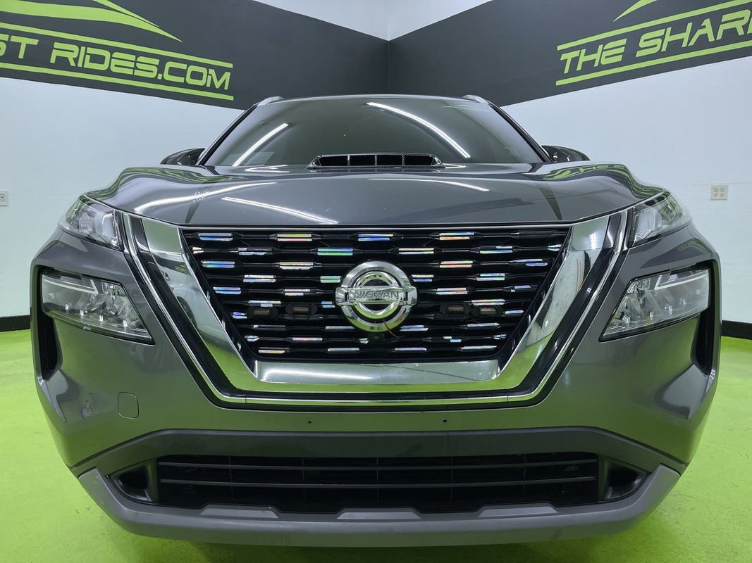 Used 2021 Nissan Rogue SV w/ Premium Package AWD/4WD image 3