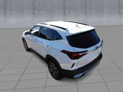Used 2021 Kia Seltos S AWD/4WD image 6