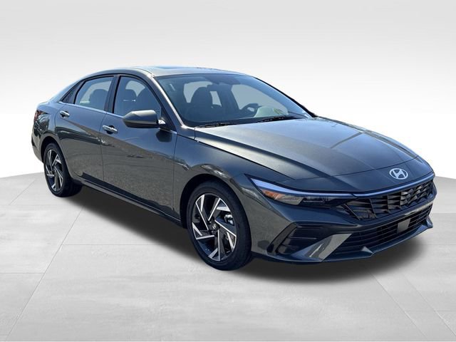 Used 2025 Hyundai Elantra SEL image 7