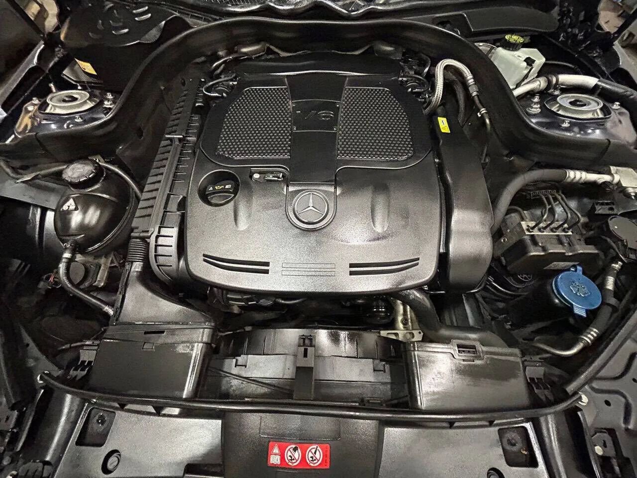 Used 2014 Mercedes-Benz E 350 Sedan image 10