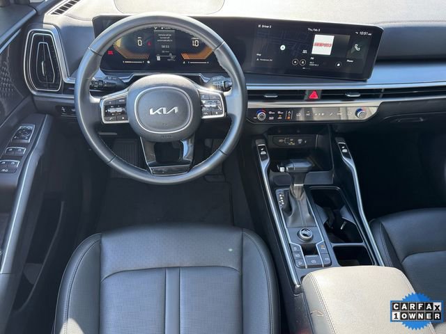 Used 2024 Kia Sorento EX w/ Panoramic Sunroof Package image 12