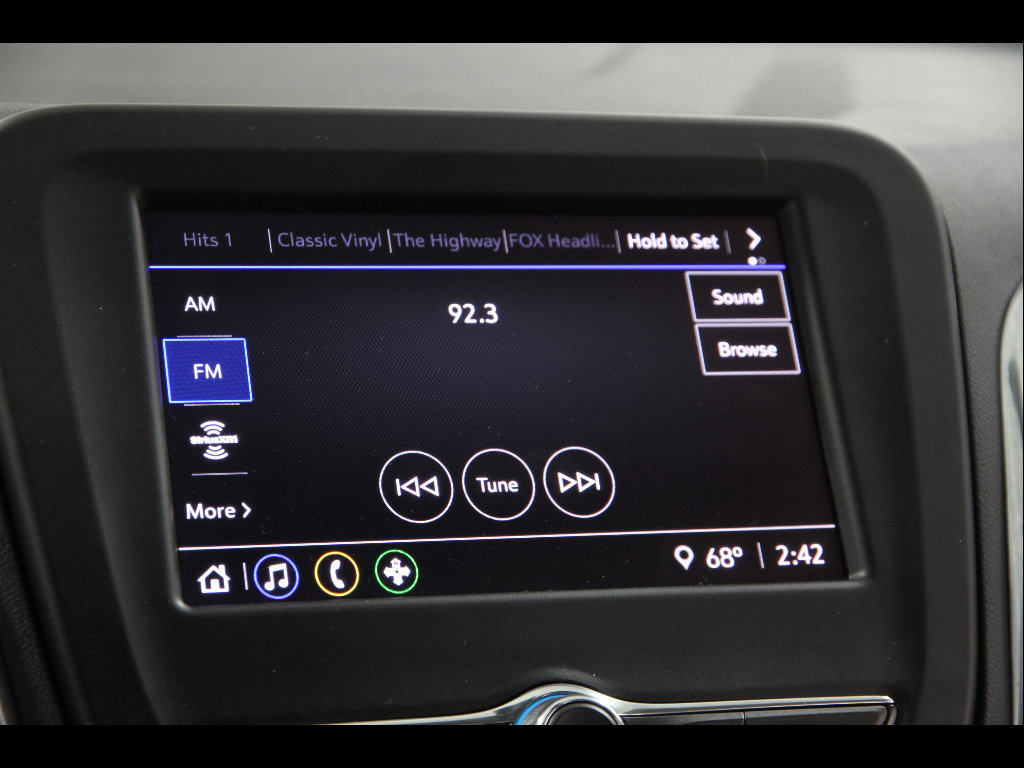 Used 2023 Chevrolet Equinox LS w/ Midnight Edition image 11