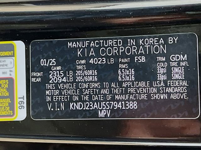 Certified 2025 Kia Soul LX FWD image 30