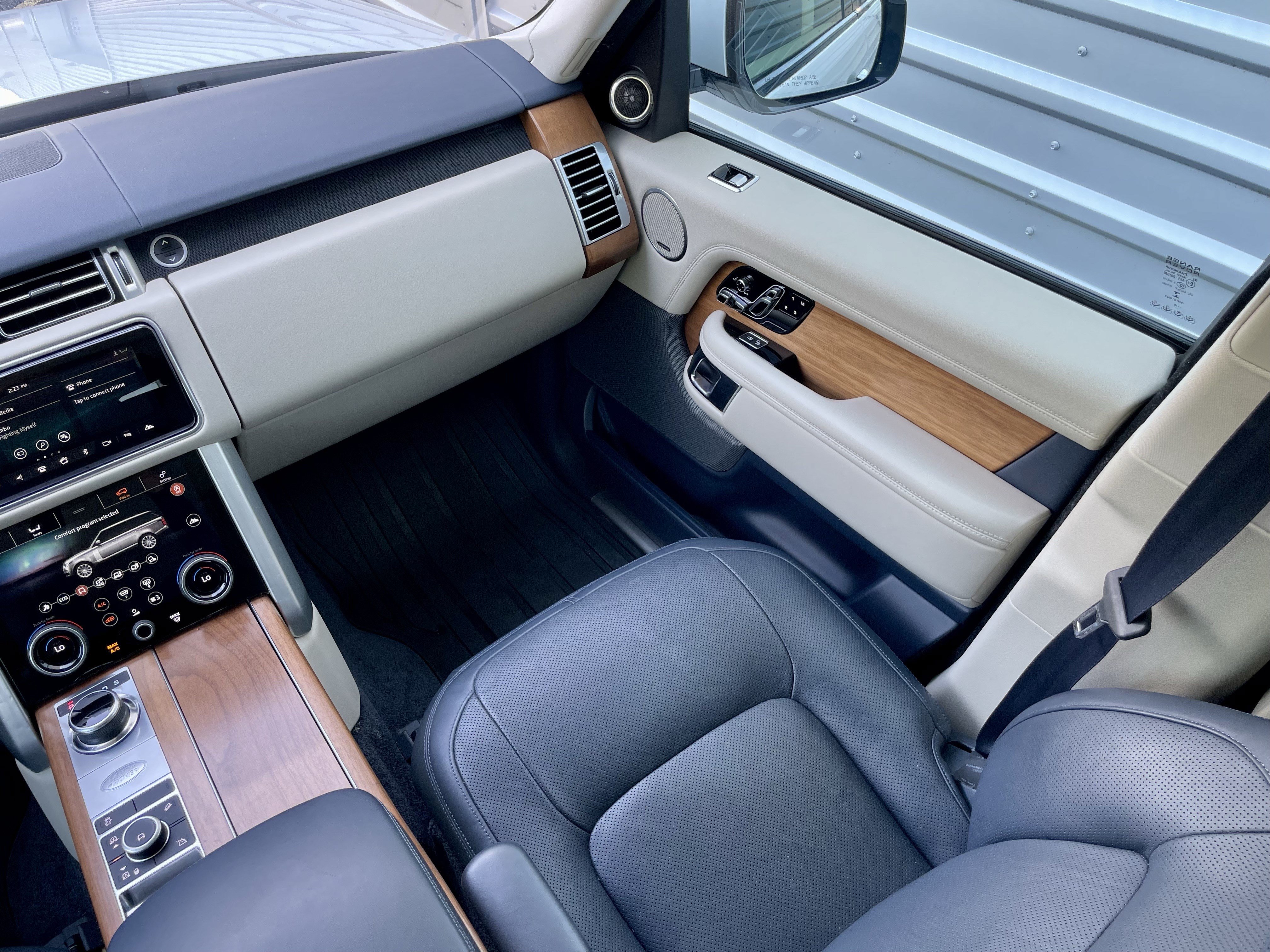 Used 2019 Land Rover Range Rover Supercharged AWD/4WD image 18