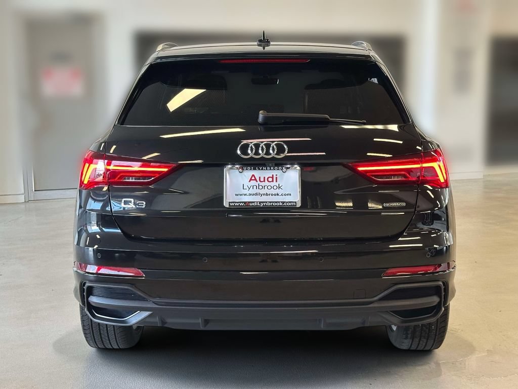 Used 2023 Audi Q3 2.0T Premium w/ Convenience Package AWD/4WD image 5