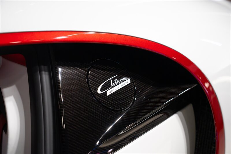Used 2024 Bugatti Chiron Super Sport AWD/4WD image 14