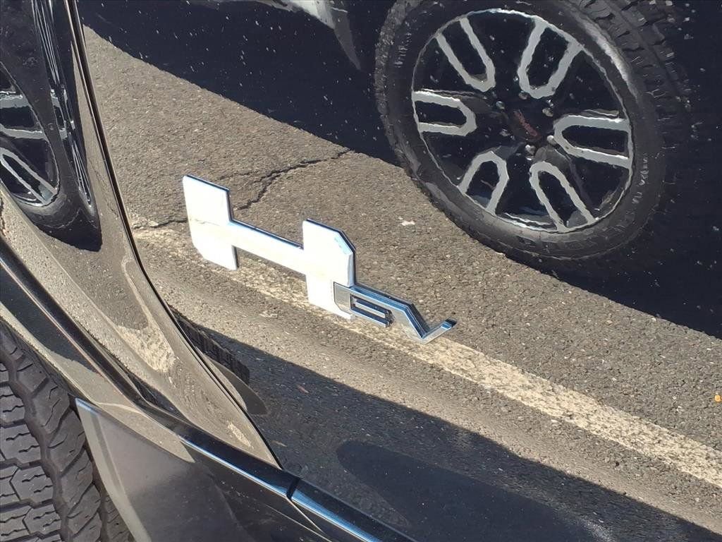 Used 2025 GMC Hummer EV 2X image 9