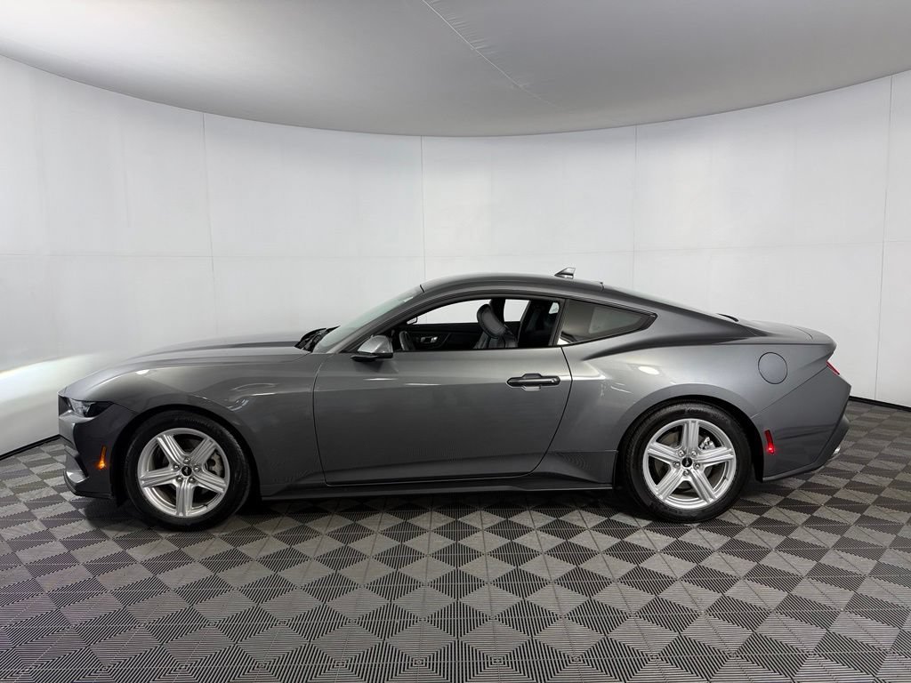 Used 2026 Ford Mustang Premium RWD image 10