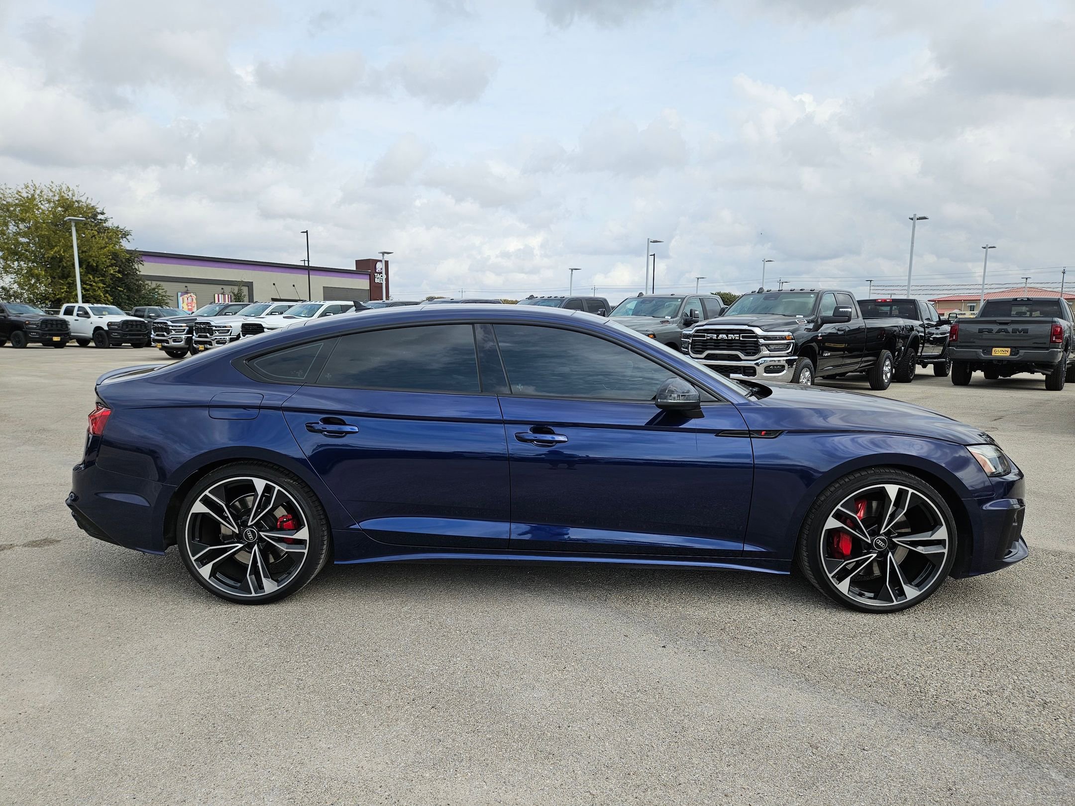 Used 2023 Audi S5 Premium Plus image 2
