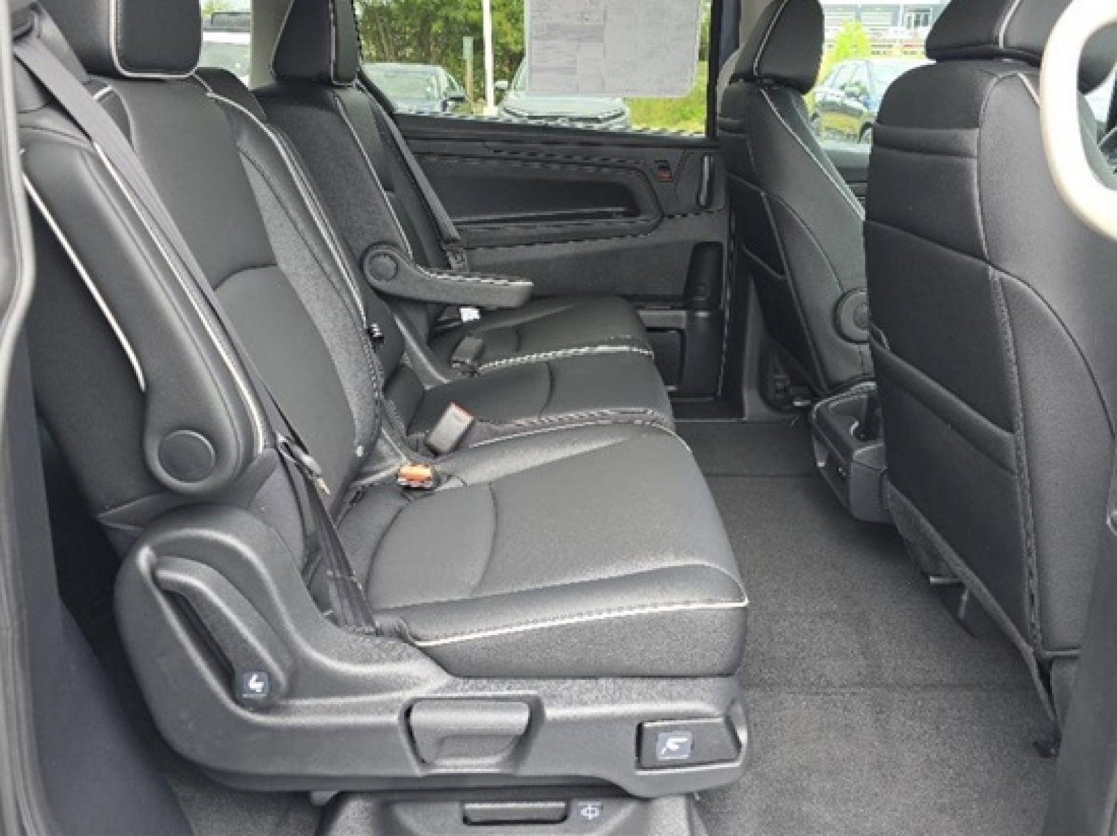 New 2026 Honda Odyssey Touring image 25