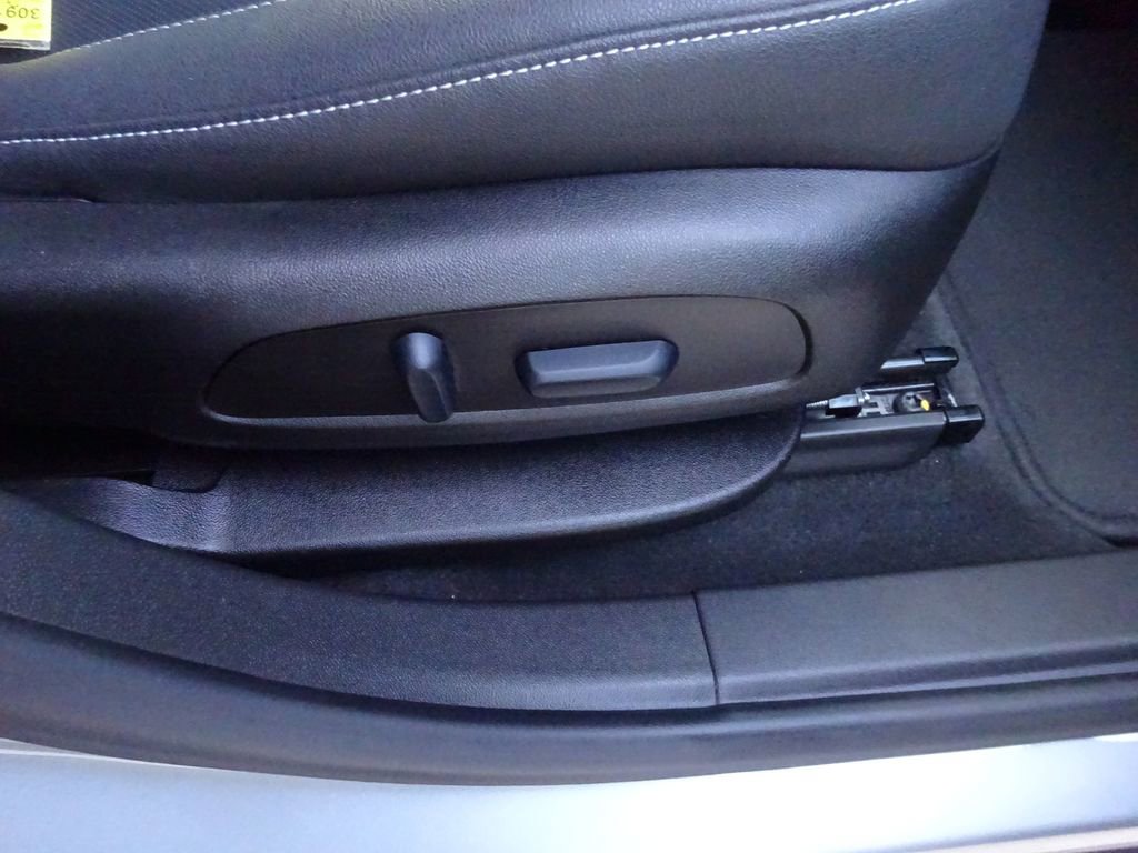 Certified 2023 Chevrolet Blazer LT image 33