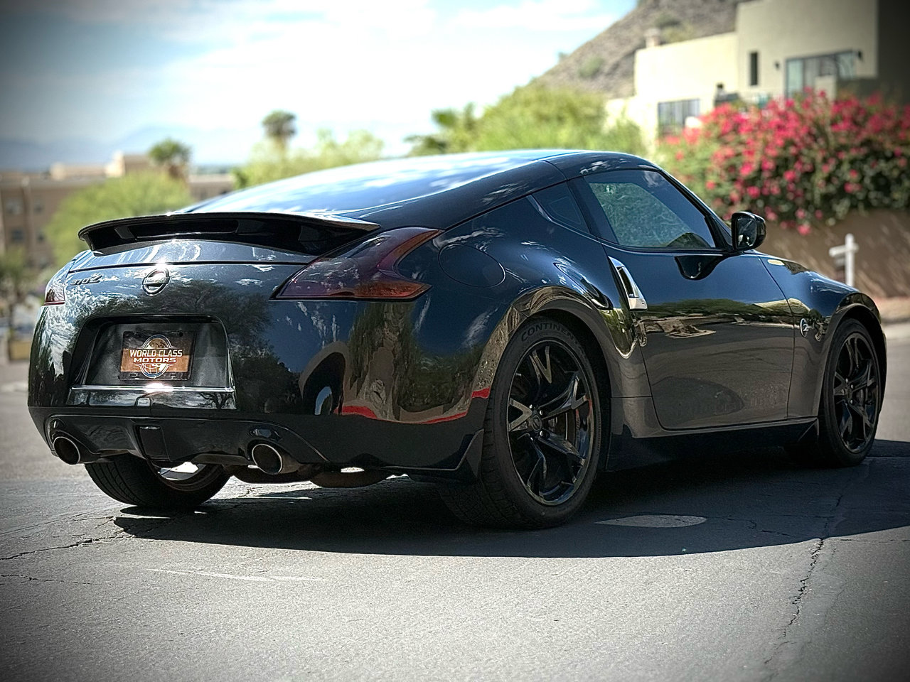 Used 2011 Nissan 370Z Touring w/ Sport Pkg image 9