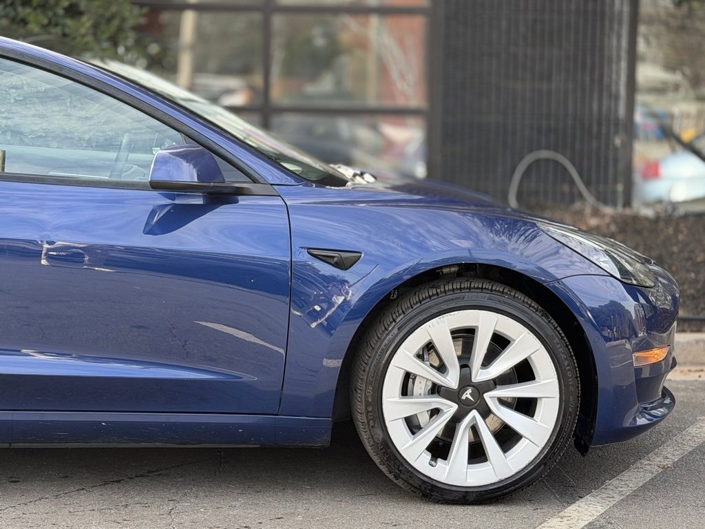 Used 2022 Tesla Model 3 Standard Range image 23