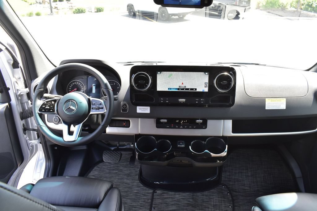 Used 2022 Mercedes-Benz Sprinter 3500 image 55