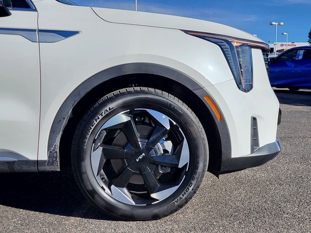 Used 2025 Kia Sorento EX w/ EX Panoramic Sunroof Package image 29