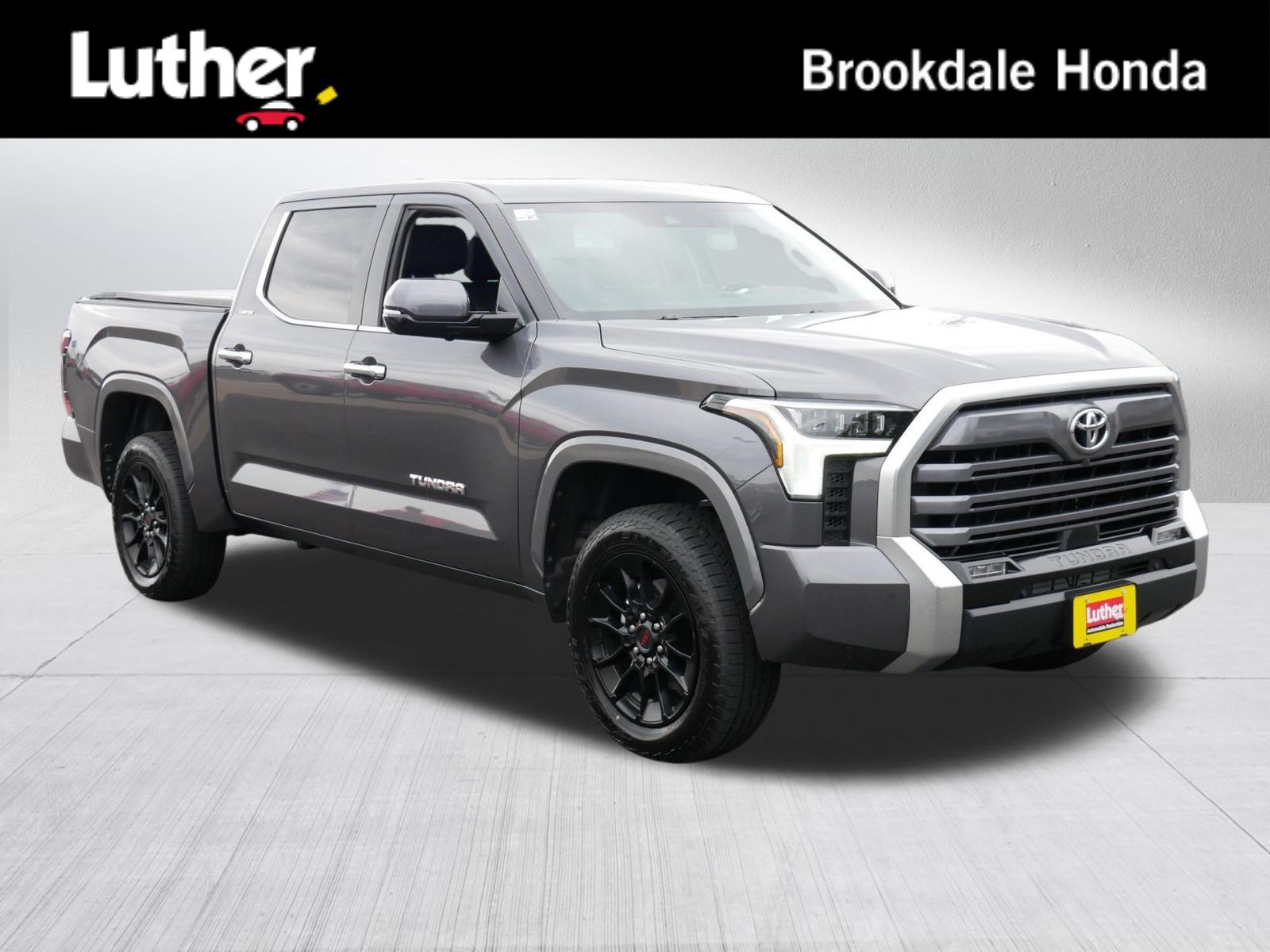 Used 2024 Toyota Tundra Limited AWD/4WD image 1