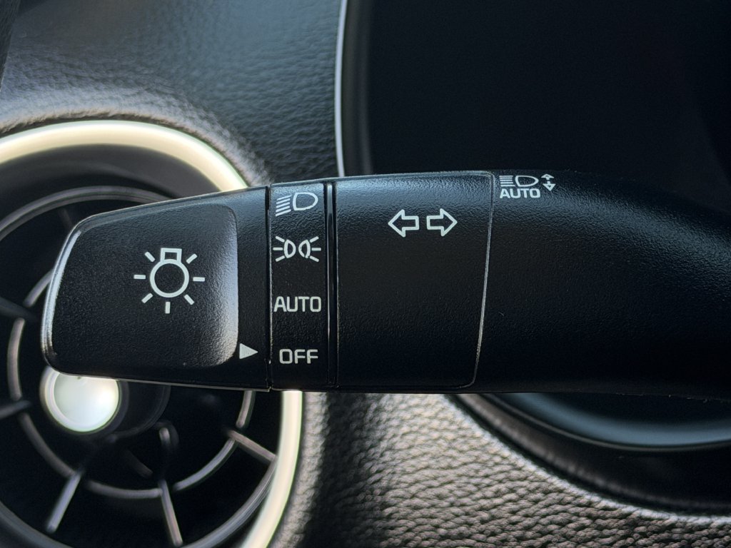Used 2022 Kia Forte LXS FWD image 21
