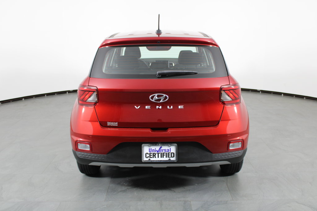 Certified 2025 Hyundai Venue SE FWD image 11