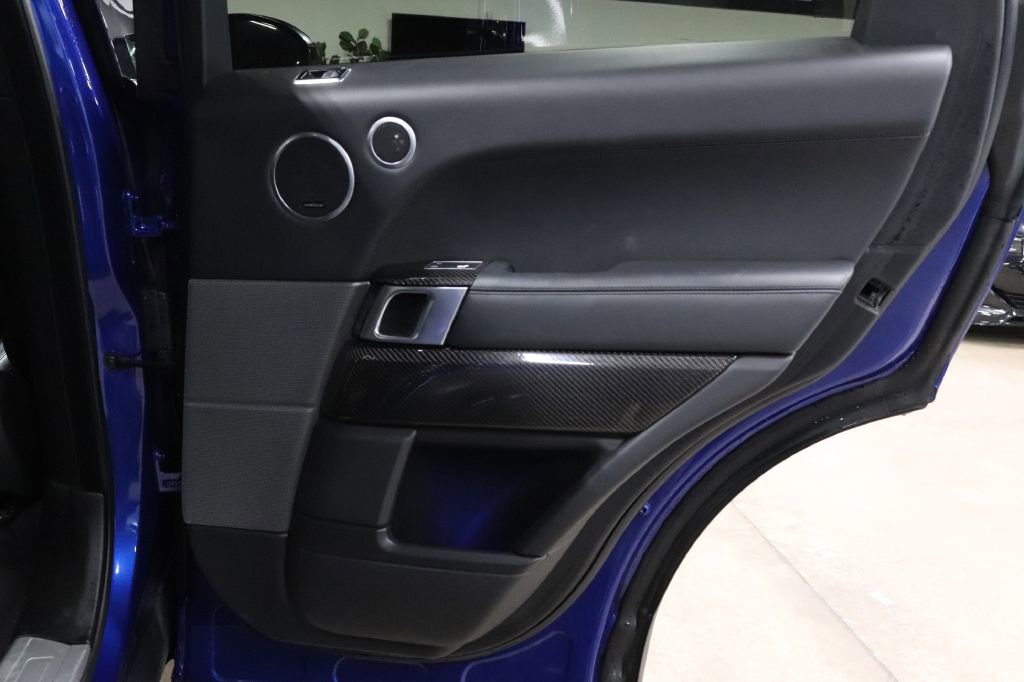 Used 2020 Land Rover Range Rover Sport SVR image 18