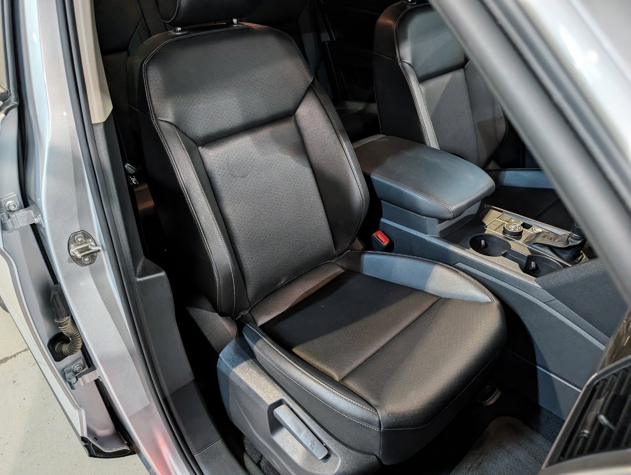 Used 2018 Volkswagen Atlas SE image 34