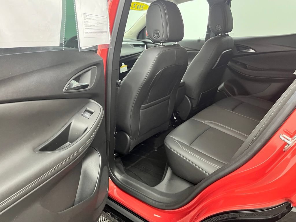 Used 2024 Buick Encore GX Sport Touring w/ Comfort Package FWD image 38